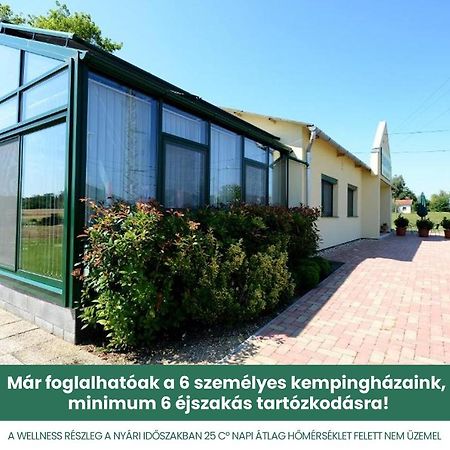 Szarszo Panzio Bed & Breakfast Balatonszarszo Exterior photo